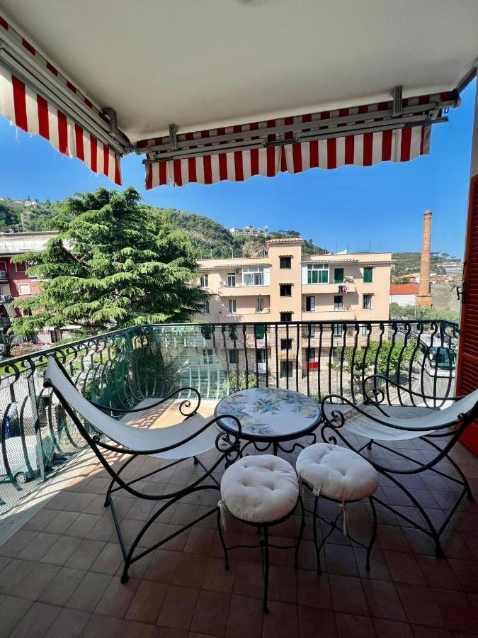 Short-Lets D33, Part Of The House Is Available For Short-Term Rentals In Sorrento Center Zewnętrze zdjęcie