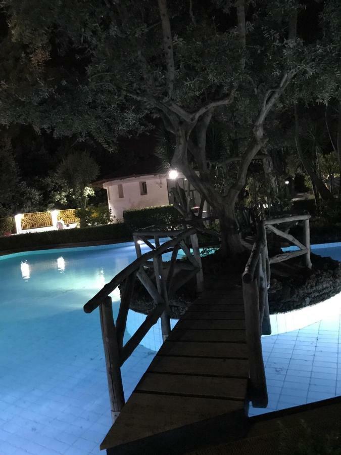 Short-Lets D33, Part Of The House Is Available For Short-Term Rentals In Sorrento Center Zewnętrze zdjęcie